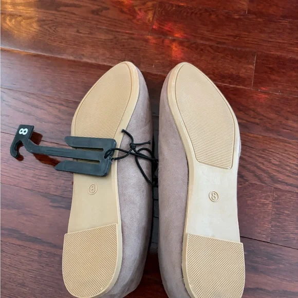 Women’s Beige Suede feel Flat Shoes (size 8) - Picture 4 of 4